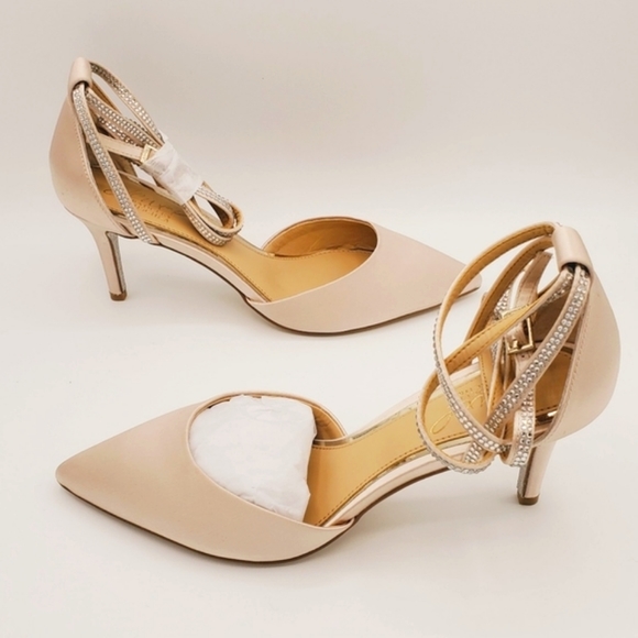 Badgley Mischka Jewel Sabrina heels NWOB - Picture 6 of 11